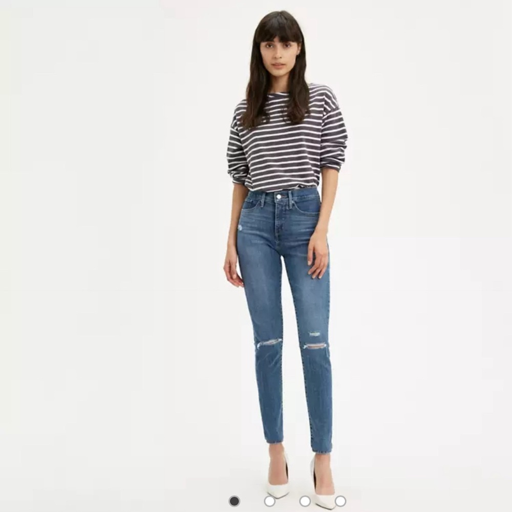 NWT Levi 12L Shaping Skinny Jeans